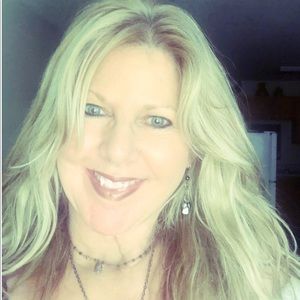 Meet your Posher, Kathee